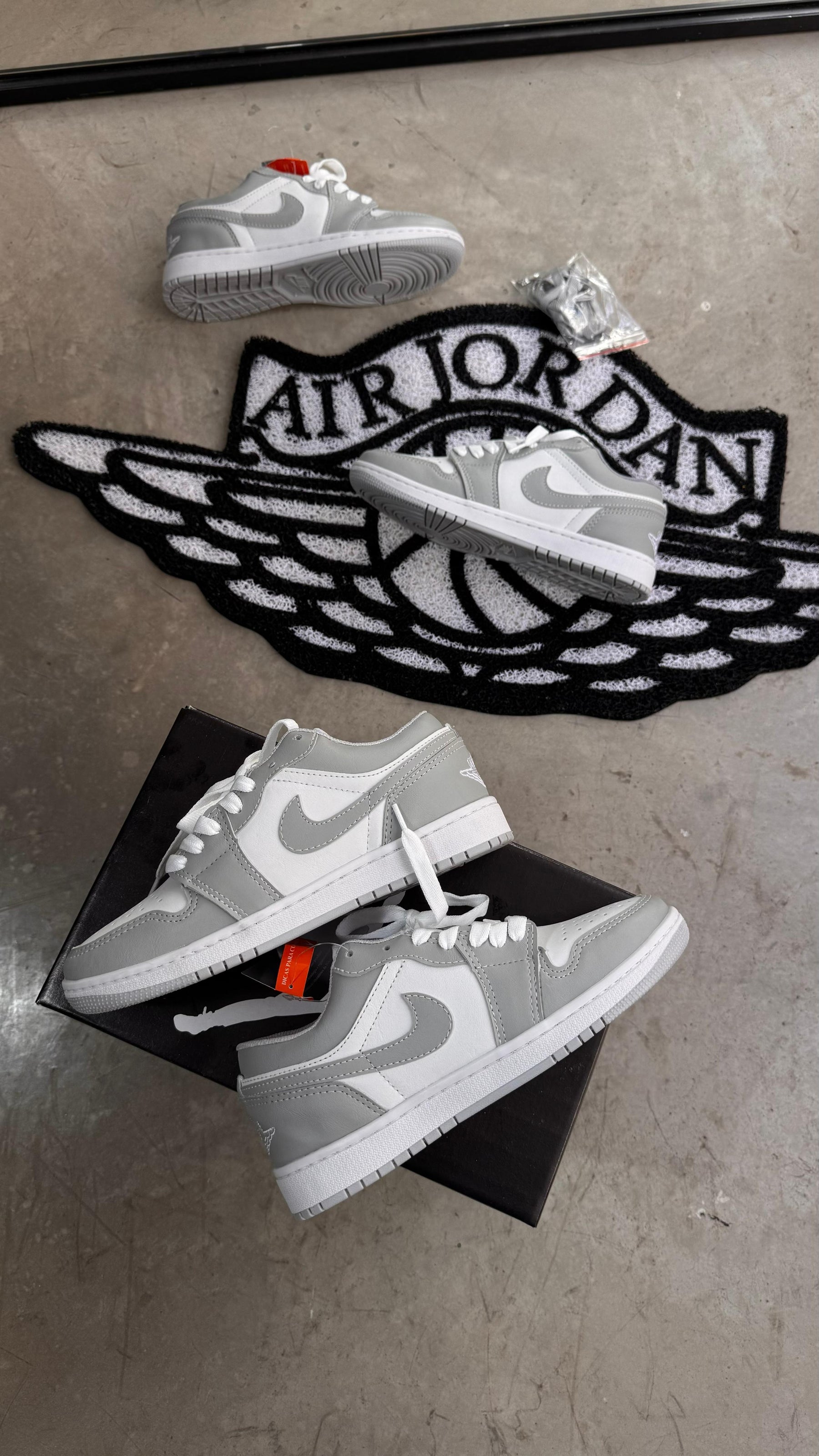 Air Jordan 1 Low - Cinza