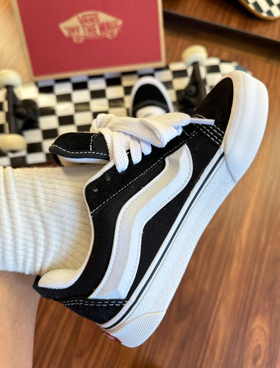 Vans Knu Skool Preto e Branco