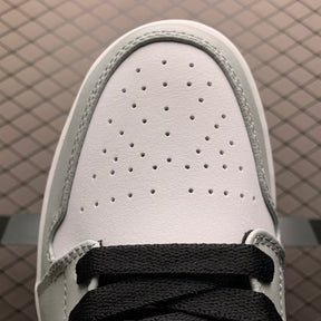 Air Jordan 1 Low - Branco/Cinza