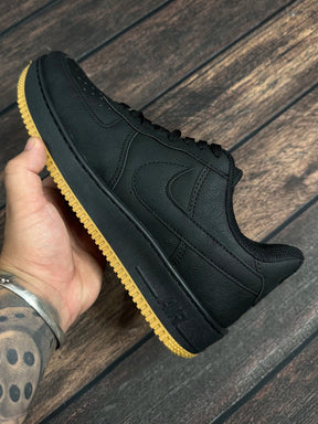 Air Force 1 - All Black Caramelo