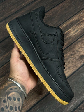 Air Force 1 - All Black Caramelo