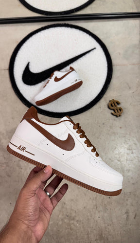 Air Force 1 - Branco / Caramelo