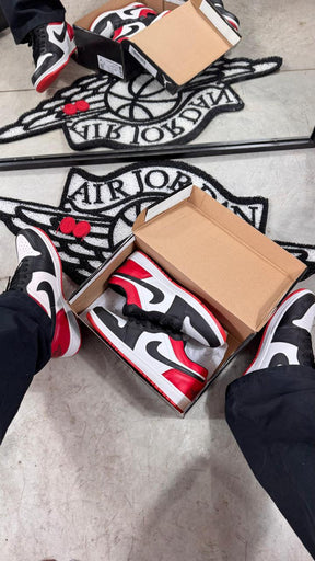 Jordan 1 Low - Tricolor