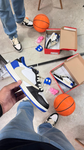 Jordan 1 Retro Low OG SP Fragment x Travis Scott