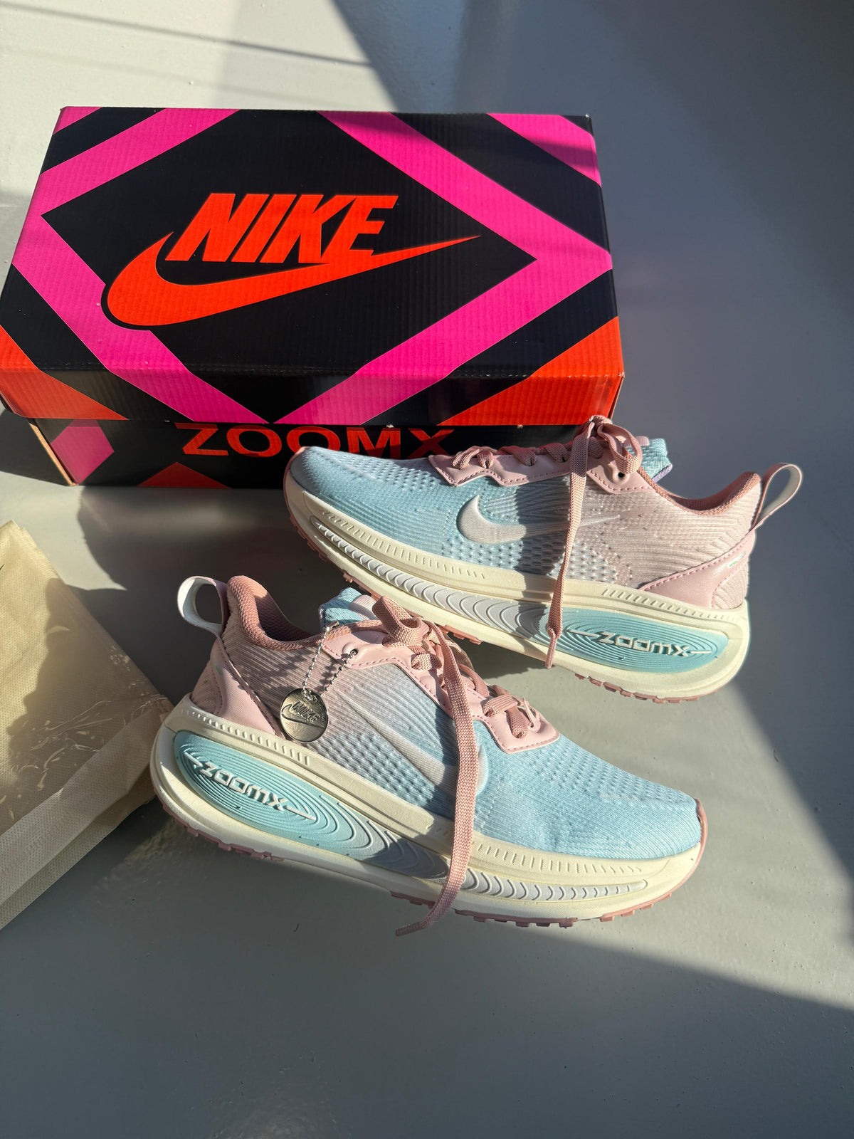 ZoomX Vomero 18 - Nude Hortencia