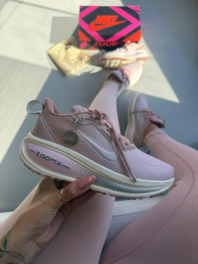 ZoomX Vomero 18 - Nude Suspiro