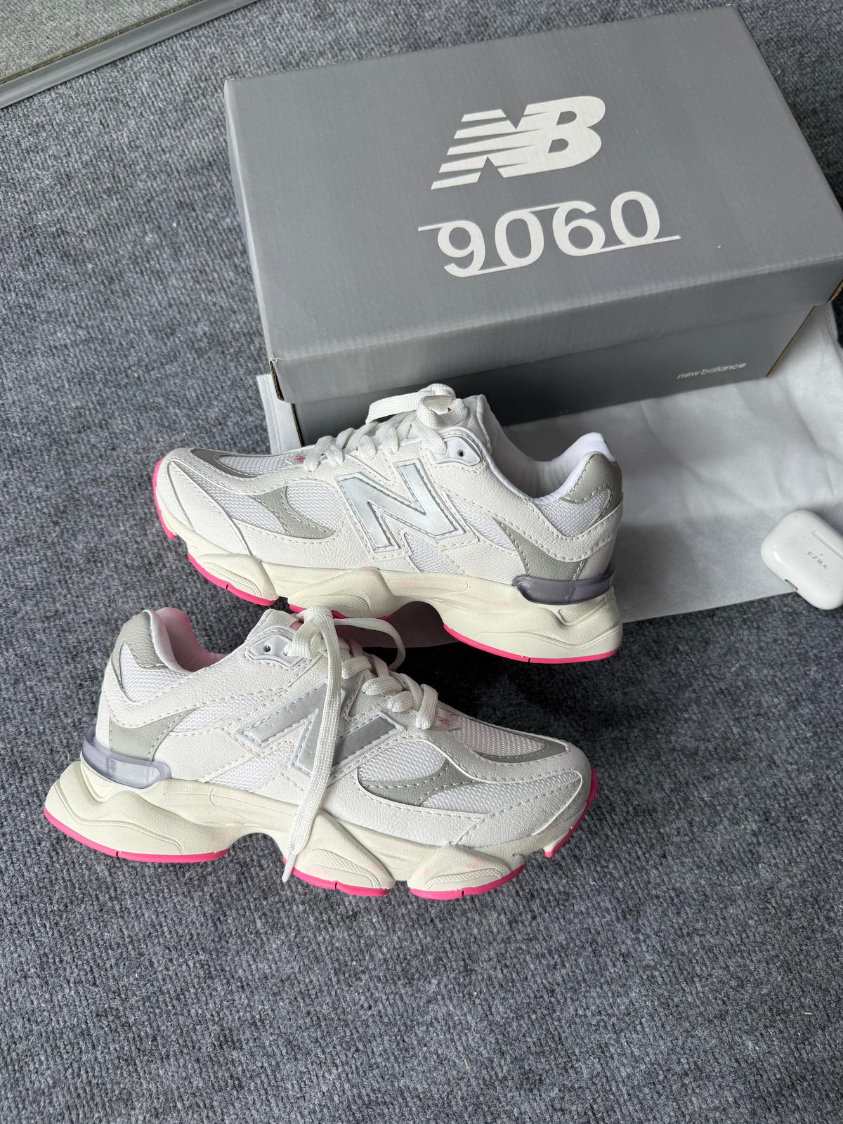 Tênis NB 9060 - Branco / Rosa