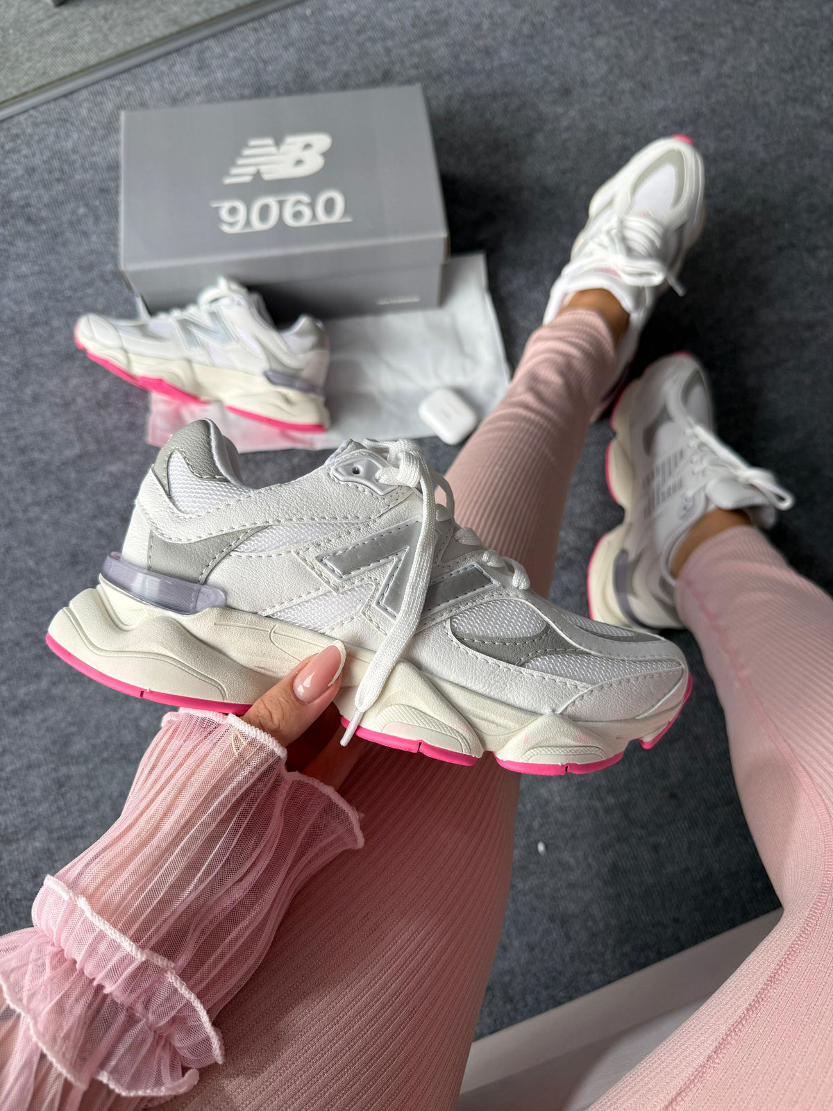 Tênis NB 9060 - Branco / Rosa