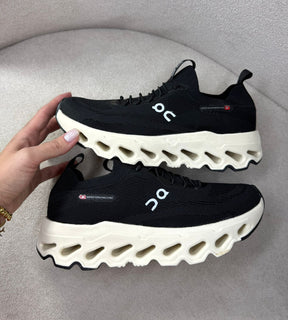 Tênis On cloudtilt Running