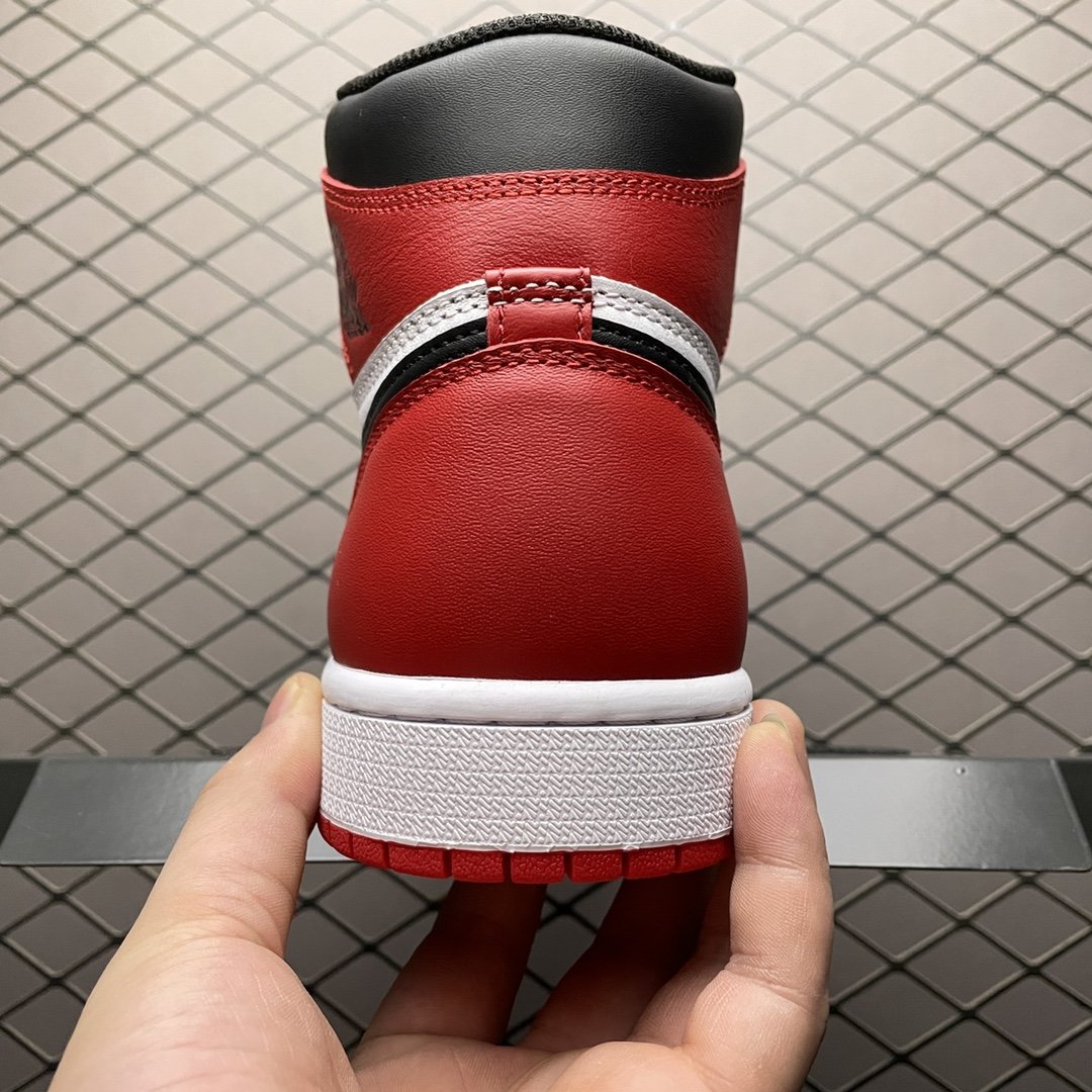 Air Jordan 1 Retro High