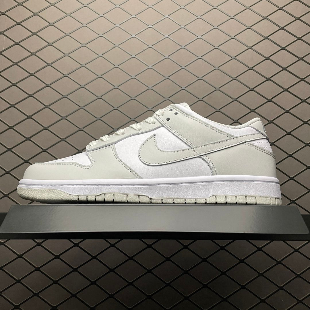 Dunk Light Smoke Grey