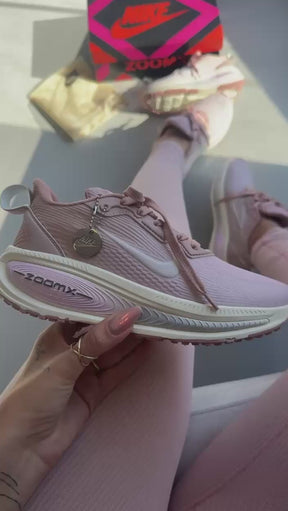 ZoomX Vomero 18 - Nude Suspiro