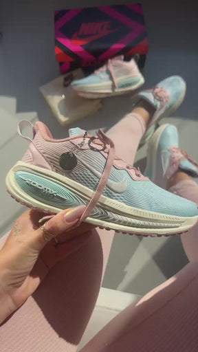 ZoomX Vomero 18 - Nude Hortencia